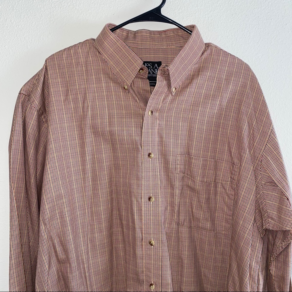 Jos A. Banks Traveler Collection Shirt
